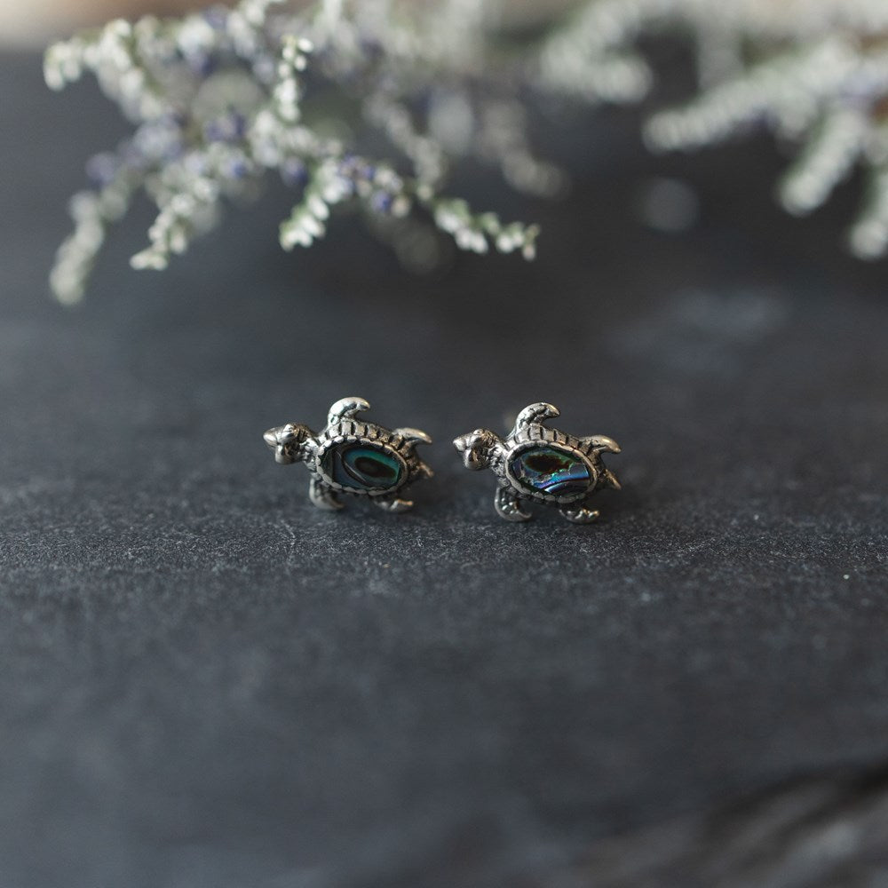 Dtao Studs-abalone