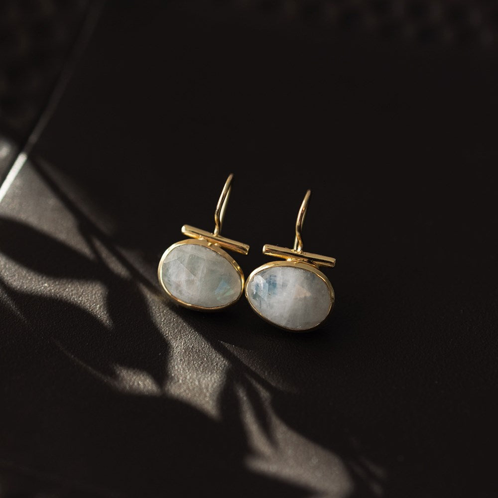 Liyana Earrings-moonstone