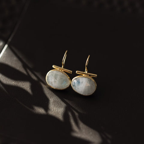 Liyana Earrings-moonstone