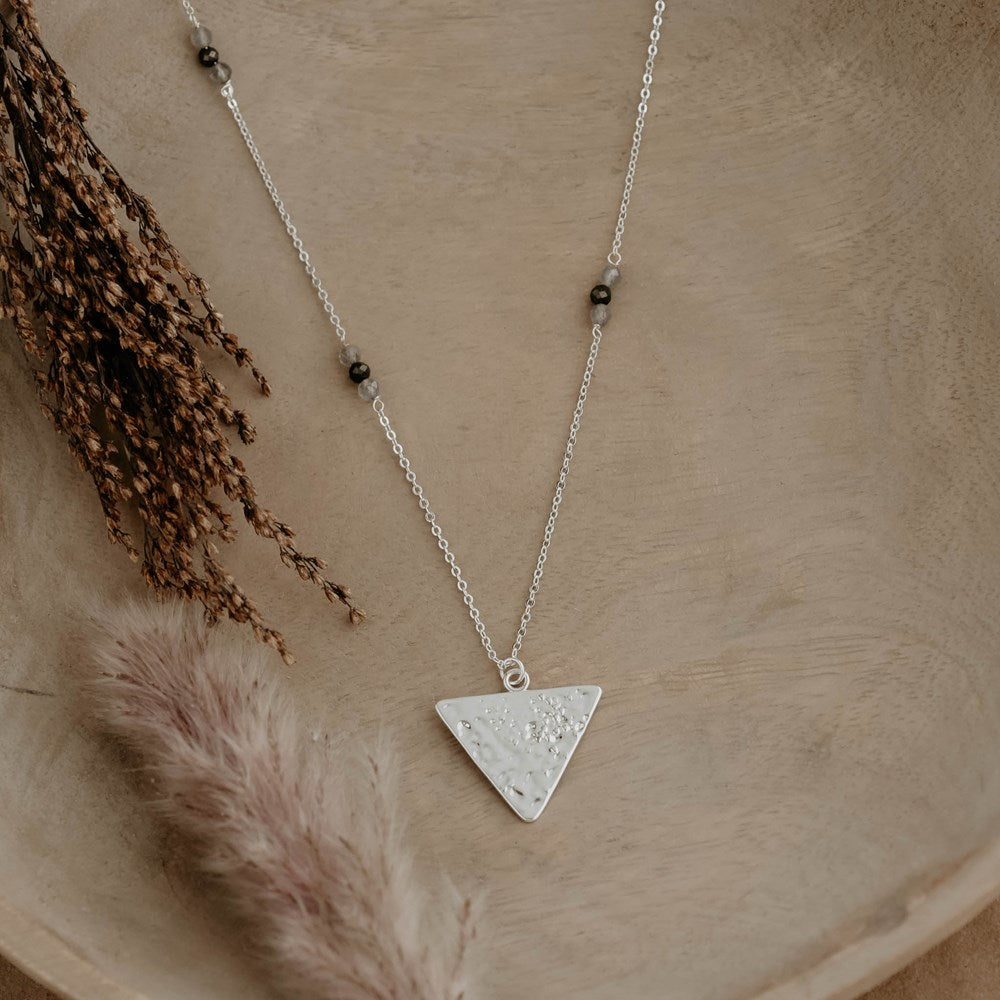 textures & stones necklaces-labradorite/pyrite