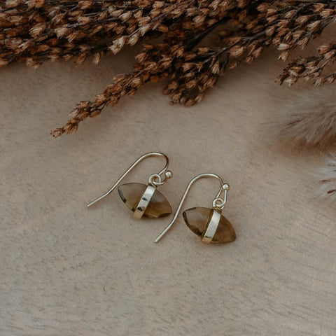 cat eye earrings-smokey