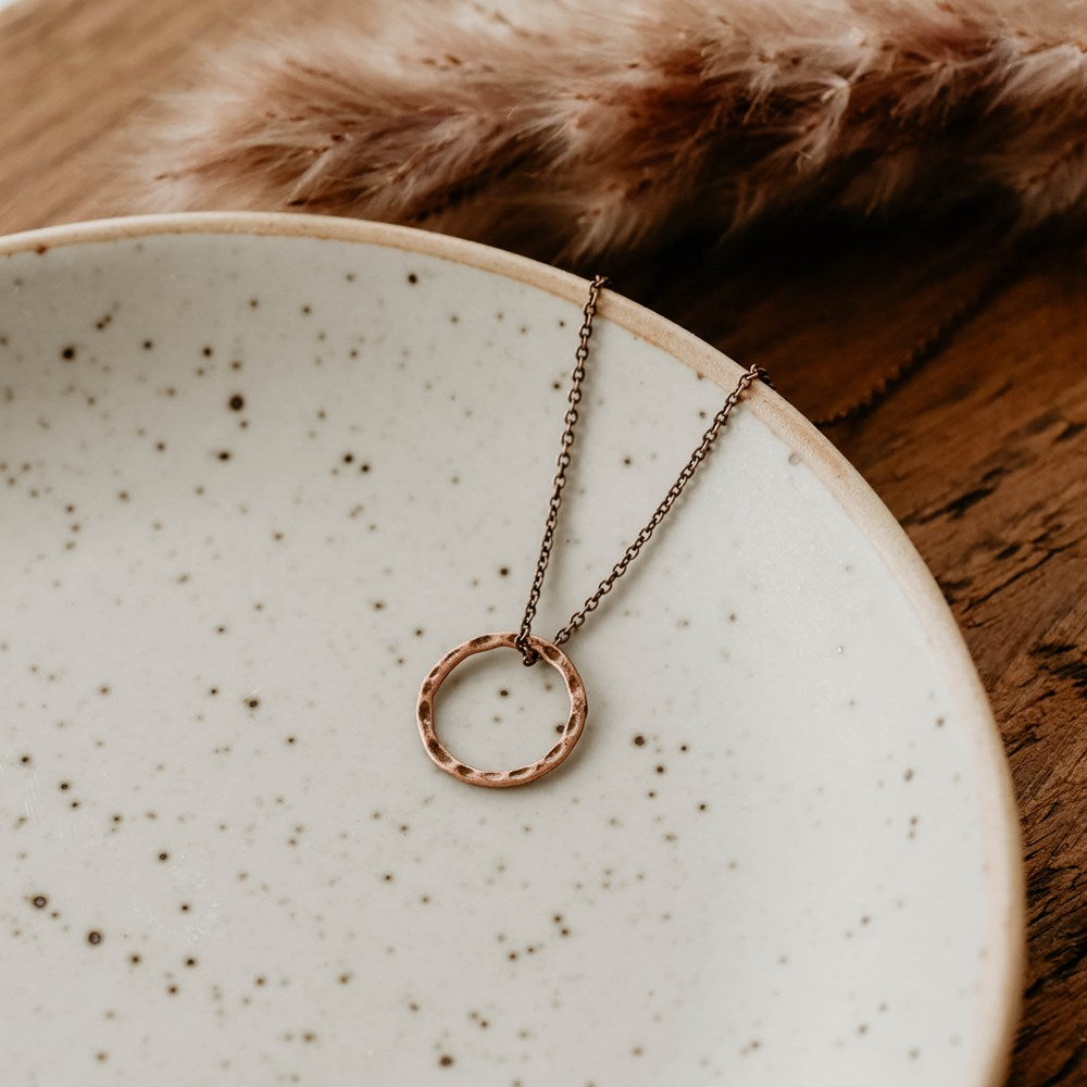 circle necklace