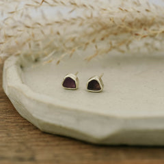 fleck studs-amethyst