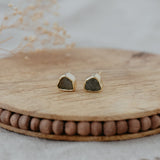 fleck studs-labradorite