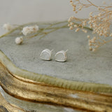 fleck studs-mother of pearl