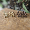 leaflet studs