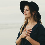 luminance necklace-blue