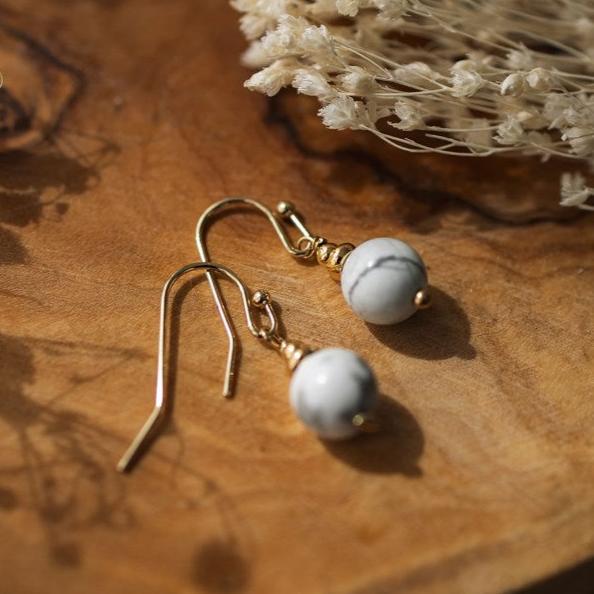 mingle earrings-howlite