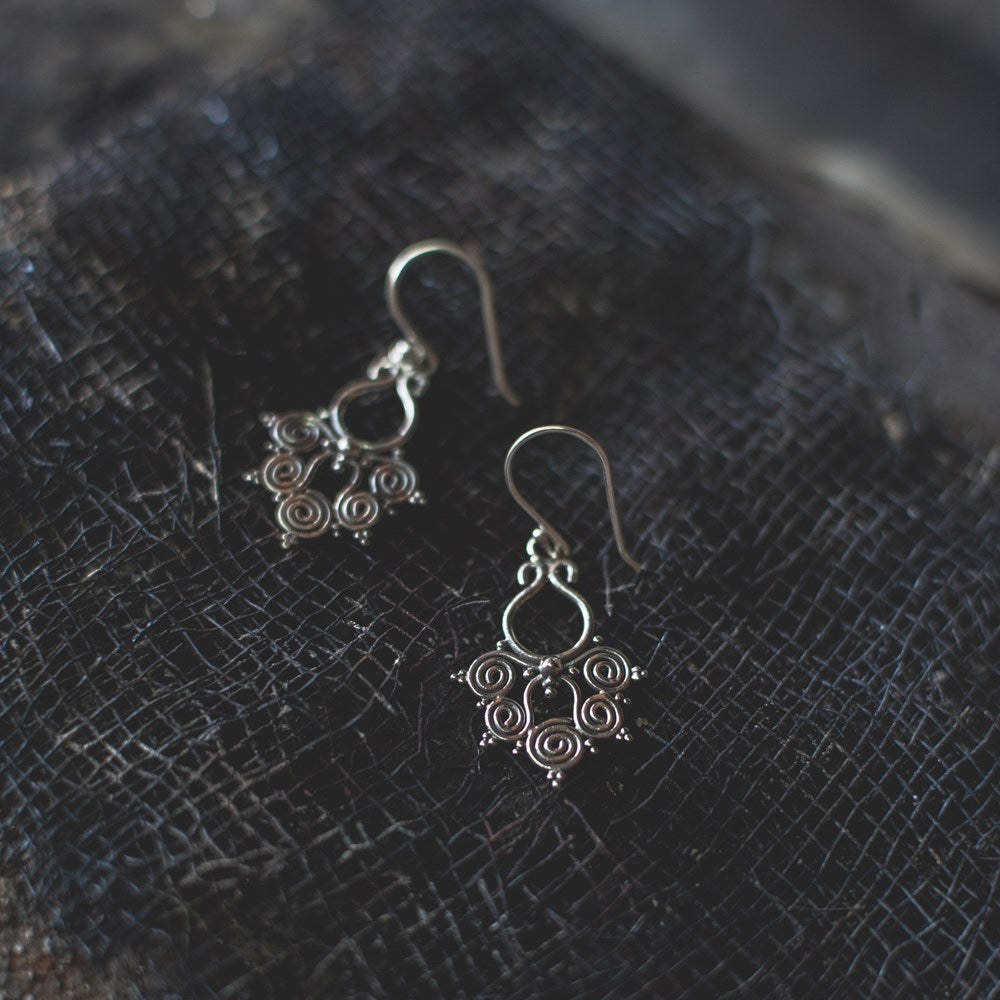 Putanan Earrings