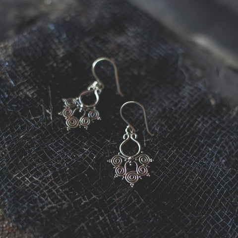 Putanan Earrings