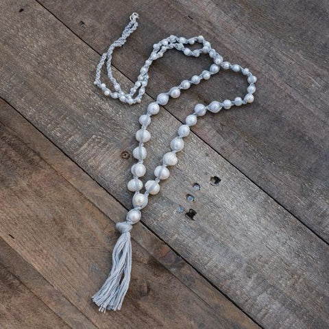 satya necklace-white pearl