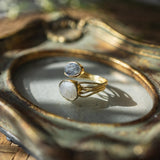Shruti Ring-moonstone, labradorite