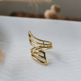 sinuous ring