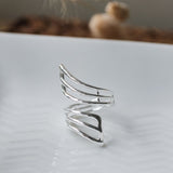 sinuous ring