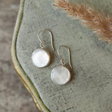 Siri Luna Earring-mother of pearl