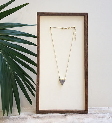 trinity necklace-grey