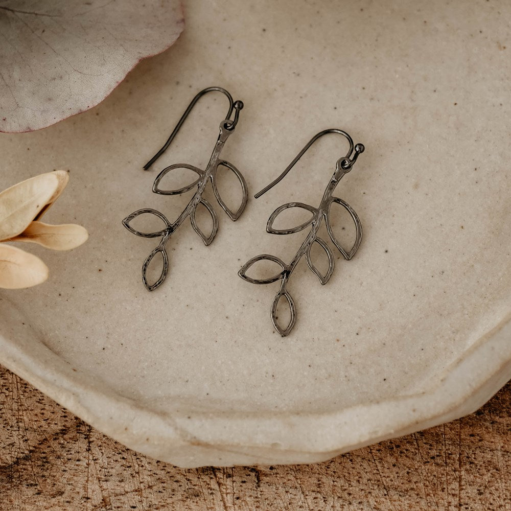 liana earrings