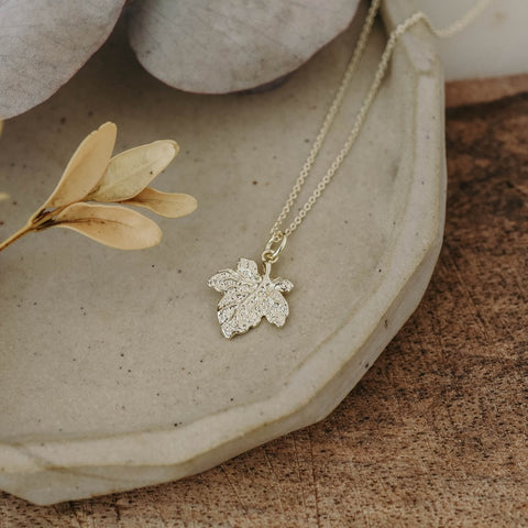 maple leaf necklace